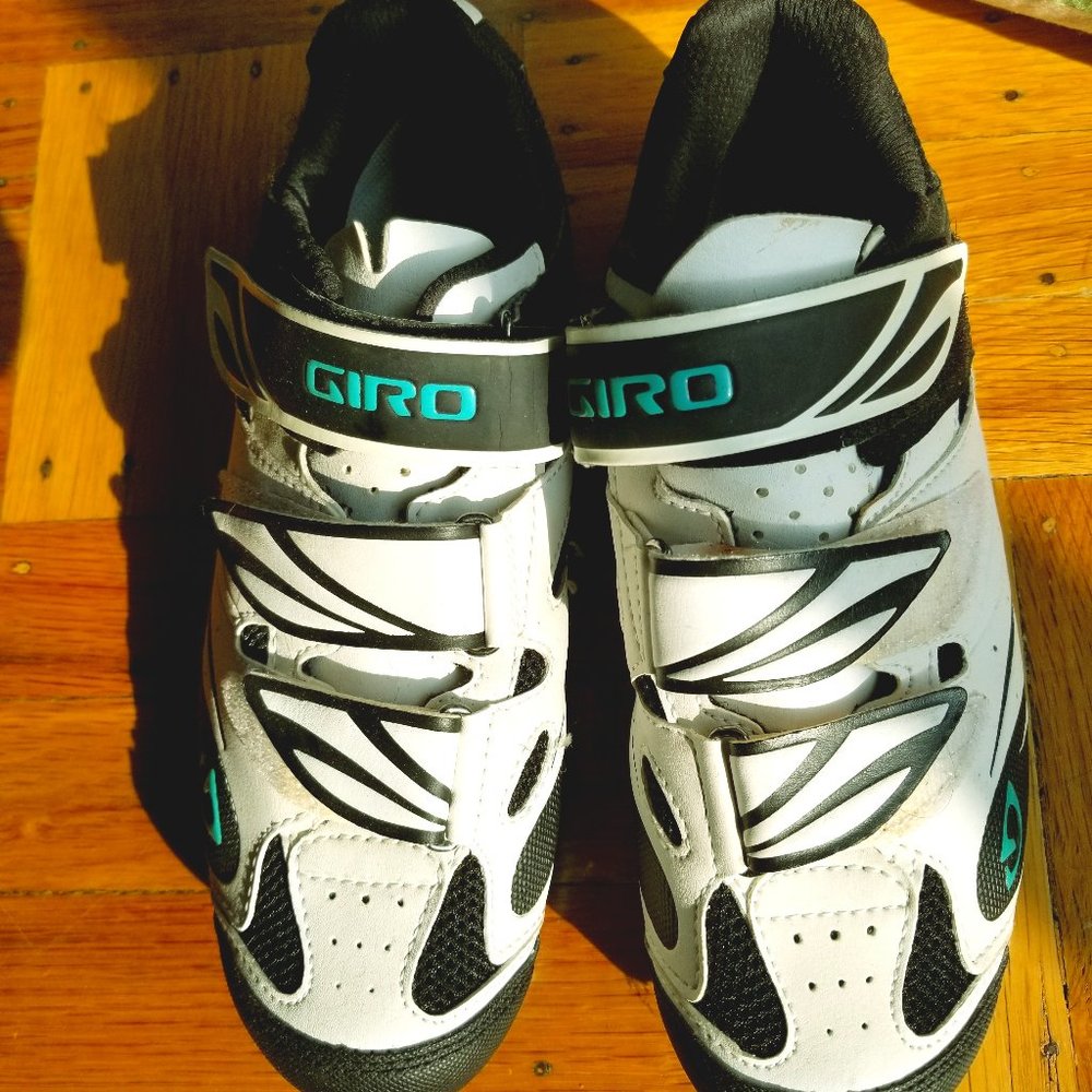 Giro Riela Bike Shoes - Women's size 7.5